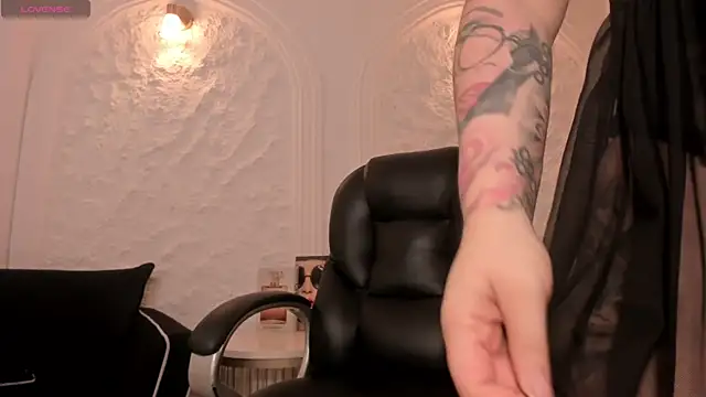 MadisonKane online show from April 5, 2026, 11:17 am