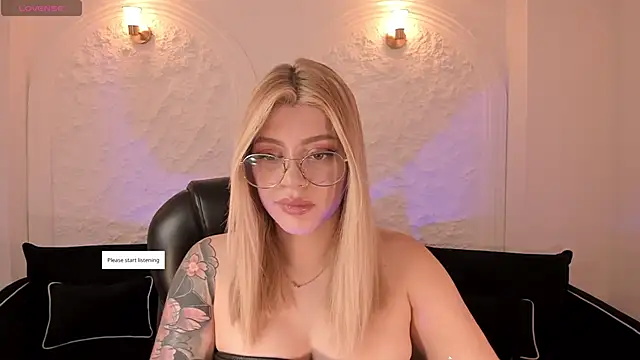 MadisonKane online show from May 26, 2026, 11:41 am