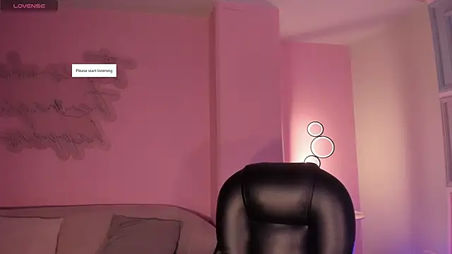 MadisonKane online show from May 18, 2026, 11:15 am