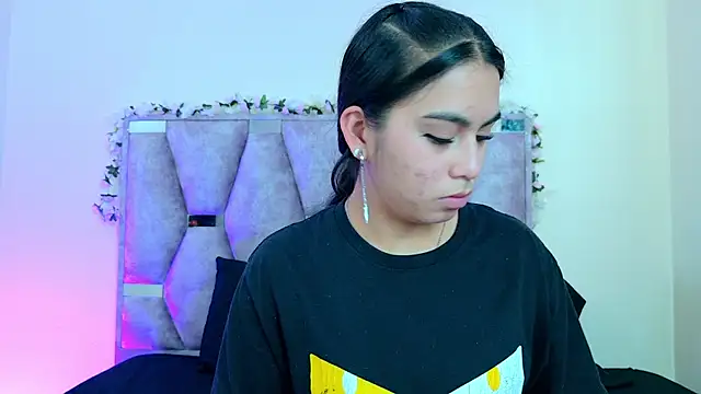 iris and damian online show from April 7, 2026, 5:15 pm