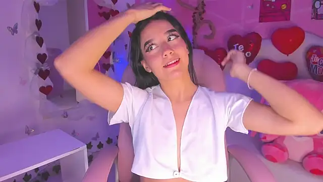 Snapshot of isabella_castillo_ chatting on February 20, 2026, 8:22 pm isabella castillo online show from February 20, 2026, 8:22 pm