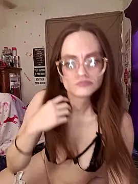 snowbird1117 online show from February 10, 2026, 5:12 pm