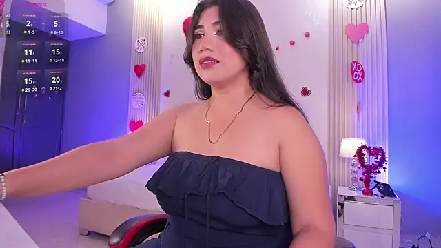 CloeMoon online show from February 18, 2026, 3:48 am