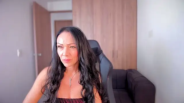 Snapshot of Cleoember_ chatting on March 9, 2026, 2:09 pm Cleoember online show from March 9, 2026, 2:09 pm