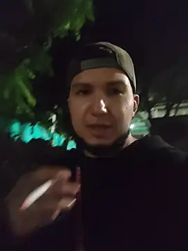 Snapshot of GideonCartie chatting on December 4, 2025, 2:54 am GideonCartie online show from December 4, 2025, 2:54 am