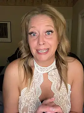 Snapshot of MissyLovelace chatting on April 9, 2026, 11:05 am MissyLovelace online show from April 9, 2026, 11:05 am