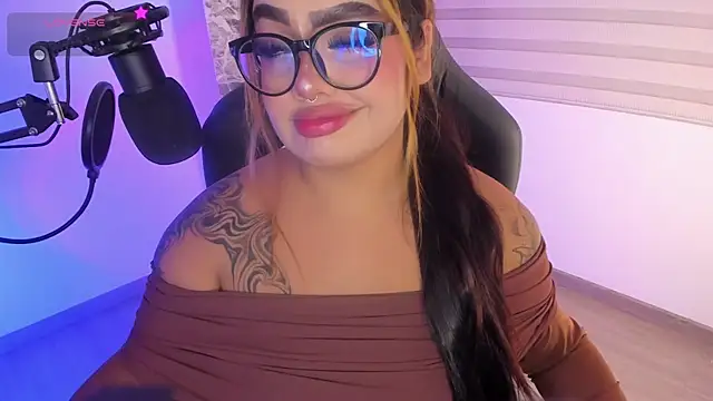 Snapshot of asheryn chatting on May 10, 2026, 1:53 am asheryn online show from May 10, 2026, 1:53 am