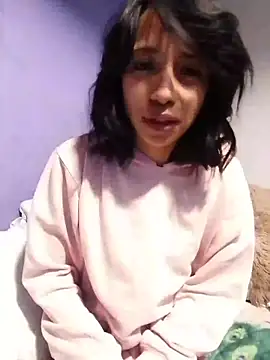 Snapshot of Honey_bun06 chatting on February 1, 2026, 5:49 am Honey bun06 online show from February 1, 2026, 5:49 am