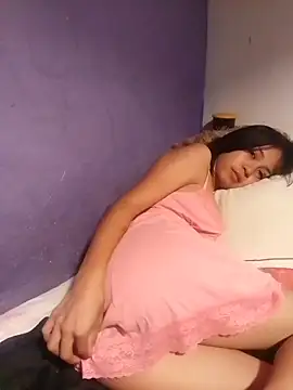 Snapshot of Honey_bun06 chatting on February 15, 2026, 5:52 am Honey bun06 online show from February 15, 2026, 5:52 am