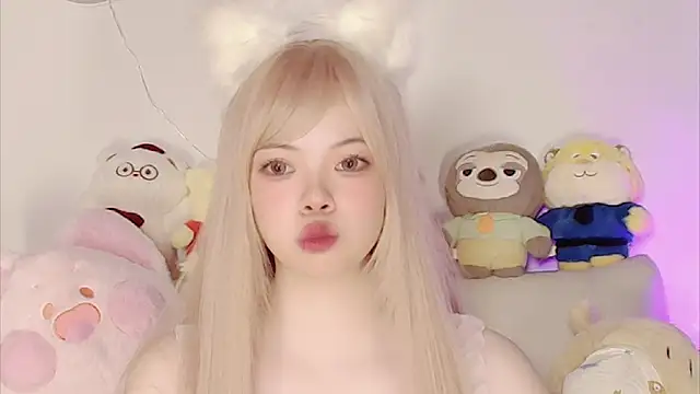 Snapshot of Miyeoonn chatting on January 16, 2026, 2:21 pm Miyeoonn online show from January 16, 2026, 2:21 pm