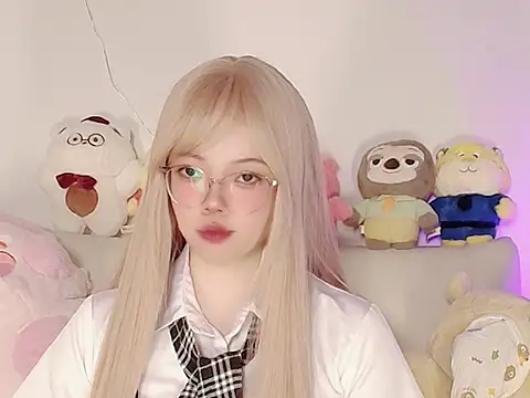 Snapshot of Miyeoonn chatting on January 12, 2026, 2:35 pm Miyeoonn online show from January 12, 2026, 2:35 pm