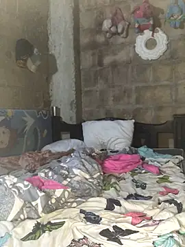 modeloxtz online show from January 15, 2026, 2:20 pm