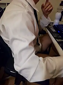 Snapshot of ttkk12132 chatting on December 15, 2025, 1:39 pm ttkk12132 online show from December 15, 2025, 1:39 pm