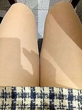 Baby-Linh online show from January 9, 2026, 3:57 am