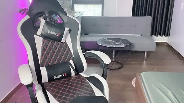 Snapshot of Ni-Ni_2K chatting on February 16, 2026, 4:11 am Ni-Ni 2K online show from February 16, 2026, 4:11 am