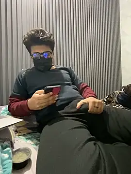 Snapshot of Shanky_HD chatting on December 20, 2025, 2:36 am Shanky HD online show from December 20, 2025, 2:36 am