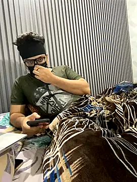 Snapshot of Shanky_HD chatting on December 21, 2025, 2:24 am Shanky HD online show from December 21, 2025, 2:24 am