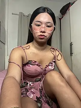 Snapshot of voganmarie chatting on February 14, 2026, 10:04 am voganmarie online show from February 14, 2026, 10:04 am