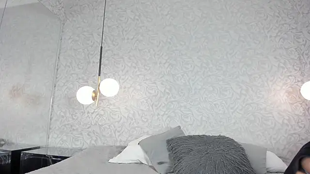 heysel angels online show from February 5, 2026, 3:57 am