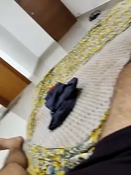 Snapshot of BoyMuslimTelugu chatting on December 14, 2025, 2:44 pm BoyMuslimTelugu online show from December 14, 2025, 2:44 pm