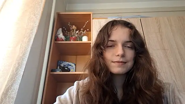 KellyKelik online show from February 9, 2026, 9:07 am