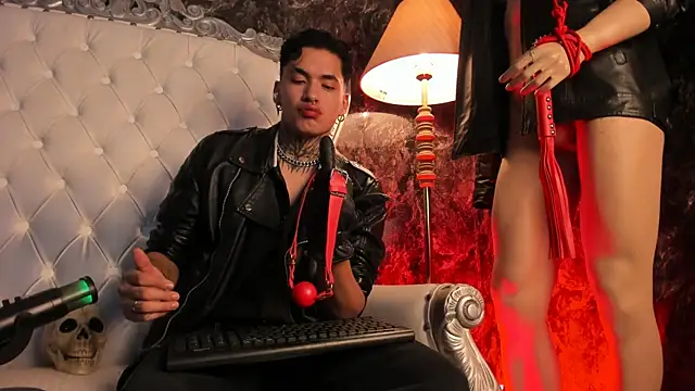 Snapshot of AlecBanne chatting on February 24, 2026, 10:32 pm AlecBanne online show from February 24, 2026, 10:32 pm