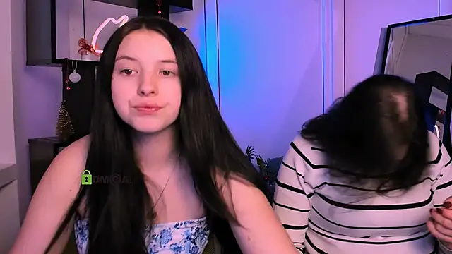 Snapshot of diara_ti chatting on January 7, 2026, 12:21 pm diara ti online show from January 7, 2026, 12:21 pm