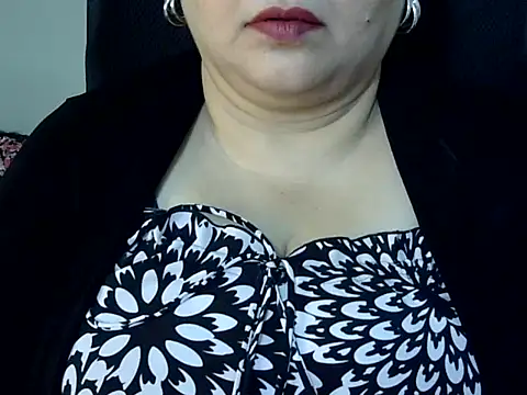 Soniya Sha online show from May 11, 2026, 2:45 pm