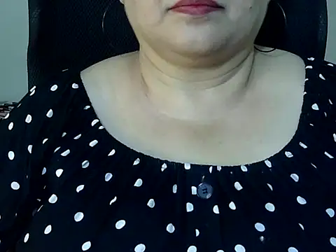 Soniya Sha online show from May 17, 2026, 6:52 pm