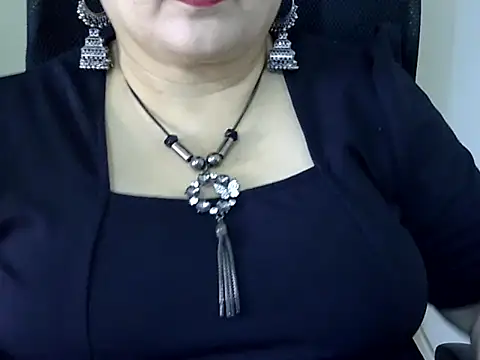 Soniya Sha online show from April 5, 2026, 6:53 am