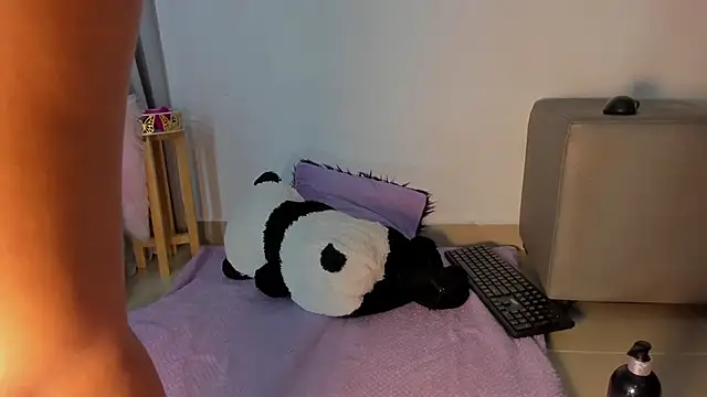 Snapshot of Nanny_11 chatting on May 21, 2026, 11:13 pm Nanny 11 online show from May 21, 2026, 11:13 pm