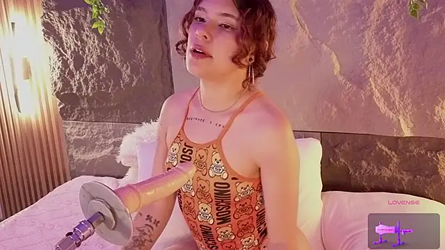 Mavistech online show from December 3, 2025, 9:03 pm