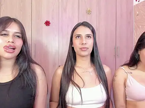 Snapshot of Miss_samantha3_ chatting on January 5, 2026, 9:51 pm Miss samantha3 online show from January 5, 2026, 9:51 pm