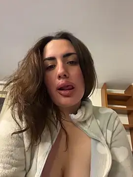 tesaa1212 online show from April 21, 2026, 8:48 pm