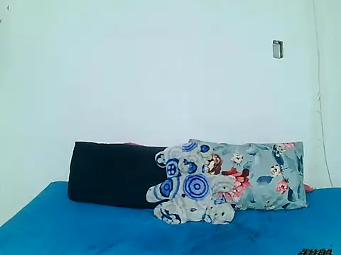 MIMIE6 online show from December 13, 2025, 8:26 pm