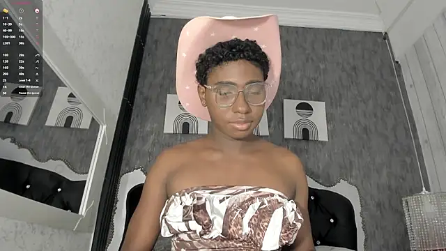 Snapshot of teylor_lovee chatting on April 8, 2026, 8:10 pm teylor lovee online show from April 8, 2026, 8:10 pm