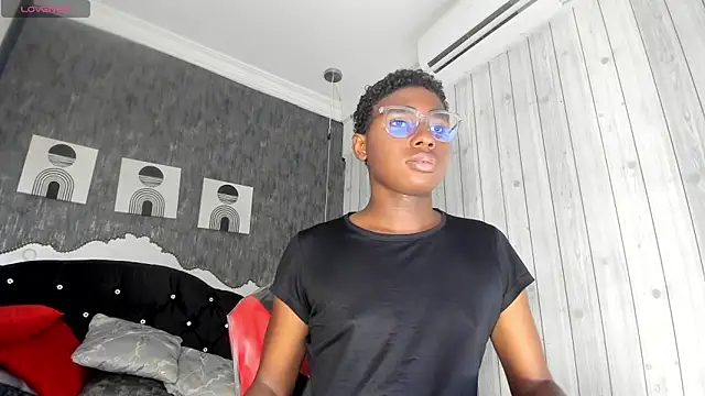 Snapshot of teylor_lovee chatting on March 6, 2026, 8:37 pm teylor lovee online show from March 6, 2026, 8:37 pm