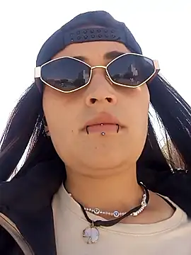 Fog hot online show from December 15, 2025, 3:18 pm