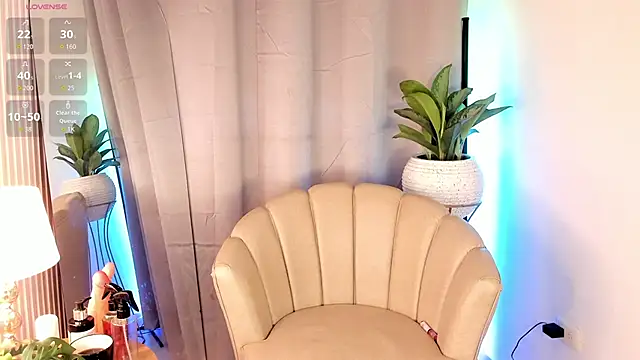 Mia mystic  online show from January 15, 2026, 12:52 pm