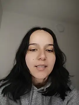 Snapshot of tiffanybrowm chatting on April 3, 2026, 4:52 am tiffanybrowm online show from April 3, 2026, 4:52 am