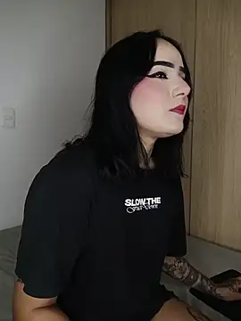 Snapshot of tiffanybrowm chatting on March 15, 2026, 3:24 am tiffanybrowm online show from March 15, 2026, 3:24 am