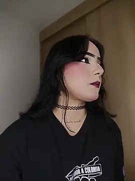 Snapshot of tiffanybrowm chatting on March 21, 2026, 2:24 am tiffanybrowm online show from March 21, 2026, 2:24 am