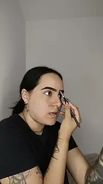 Snapshot of tiffanybrowm chatting on April 11, 2026, 4:42 am tiffanybrowm online show from April 11, 2026, 4:42 am