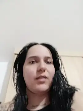 Snapshot of tiffanybrowm chatting on April 4, 2026, 4:41 am tiffanybrowm online show from April 4, 2026, 4:41 am