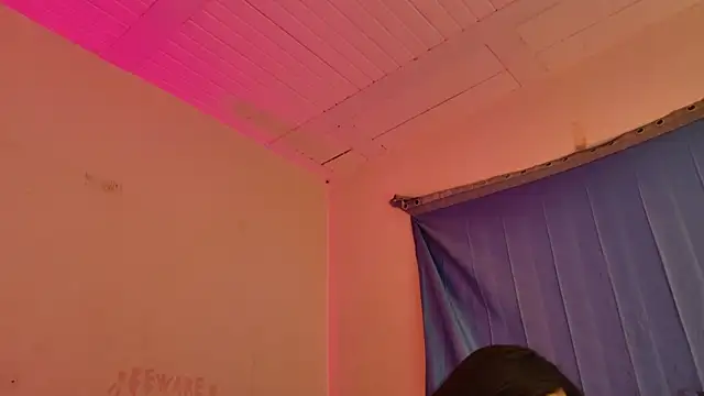 MoonLipsON- online show from April 8, 2026, 11:01 am