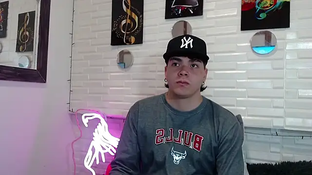 Dylan fooxx online show from December 20, 2025, 7:28 pm