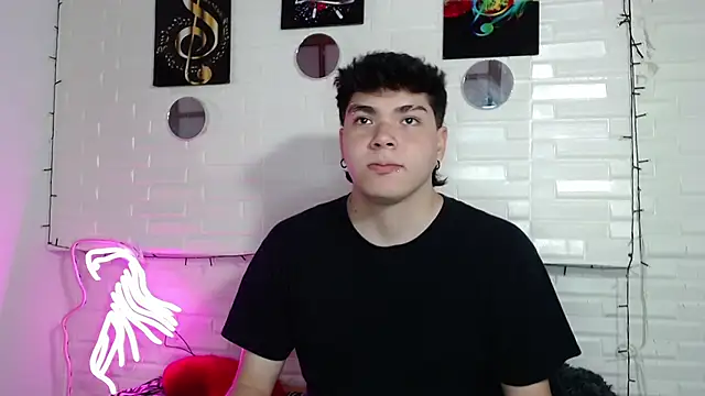 Dylan fooxx online show from December 18, 2025, 7:29 pm