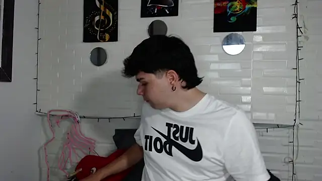 Dylan fooxx online show from December 16, 2025, 8:02 pm