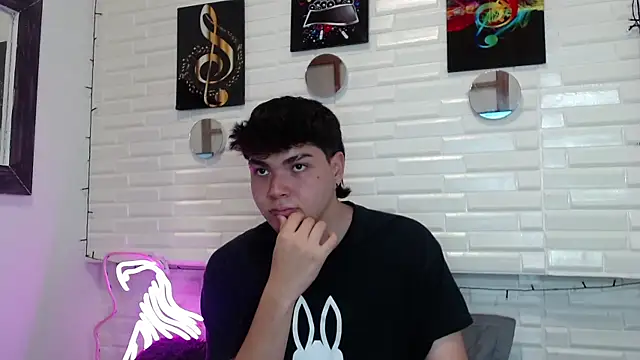 Dylan fooxx online show from December 22, 2025, 7:36 pm