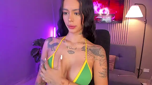 VegaLuxe online show from February 9, 2026, 11:47 pm